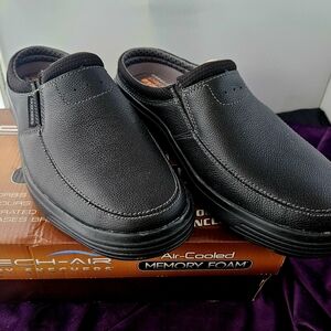 Skechers Black Men's Leather Slip-On Sz 10